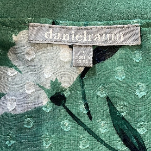 Daniel Rainn Floral Green Women's Top Small - Picture 7 of 9